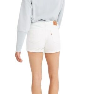Levi’s 550 Vintage Y2K White Relaxed Fit Jean Shorts Size 34( 8/10)